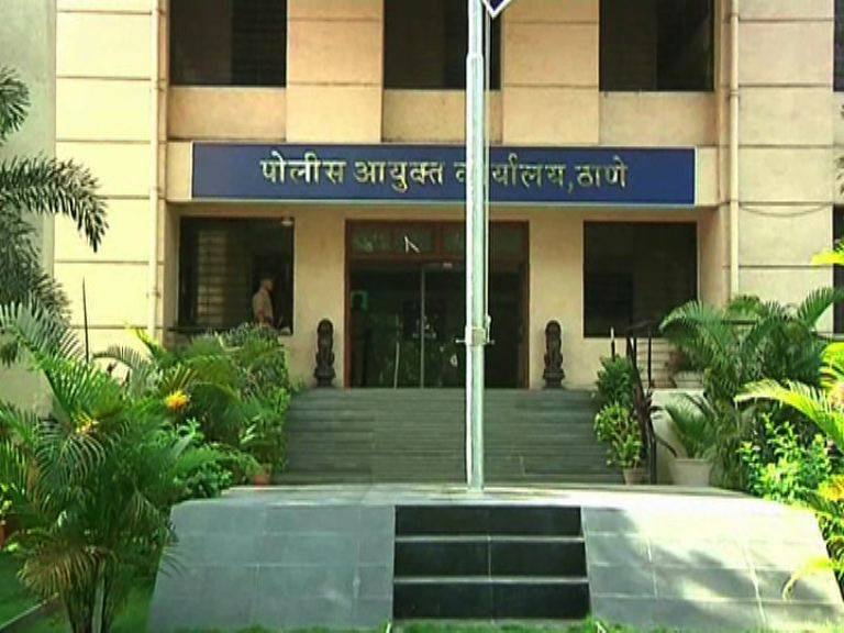 बारमधून हप्ता घेणाऱ्या 49 पोलिसांच्या बदल्या, ठाणे पोलिस आयुक्तांची कारवाई