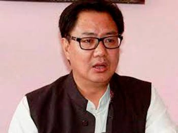 मी गोमांस खातो..मला कोणी रोखू शकतं?