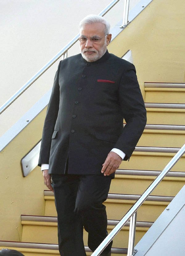 परदेशी दौरा आटपून पंतप्रधान मोदी मायदेशी दाखल