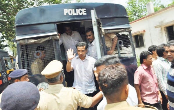 भात खरेदी होईपर्यंत लढा चालूच राहील- आमदार नितेश राणे
