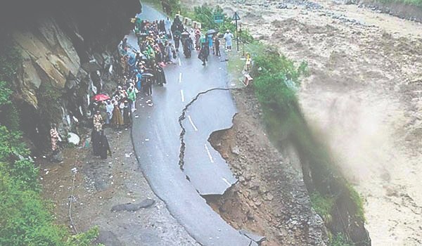 भारताला पुराचा धोका