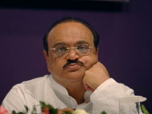 भुजबळ कुटुंबियांनी  गोळा  केलीय ही माया