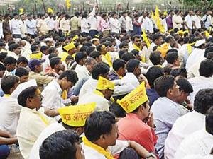 धनगर आरक्षणास राज्याचा नकार?
