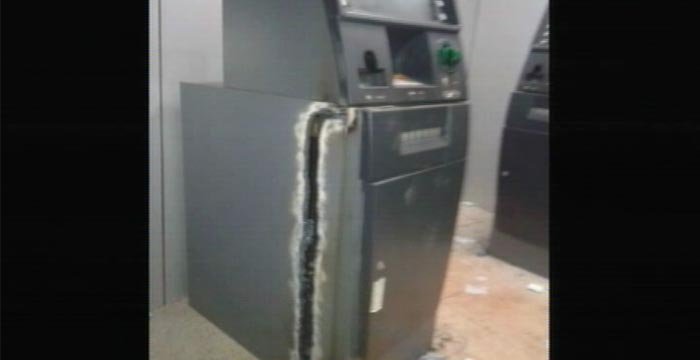 कोल्हापूरमध्ये एसबीआयचं एटीएम फोडून 24 लाखांची रोकड लंपास