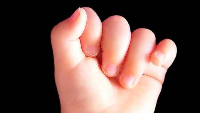 पती-पत्नीच्या वादाने घेतला दोन महिन्याच्या मुलीचा बळी