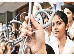 निवासी डॉक्टरांचा बेमुदत बंदचा इशारा