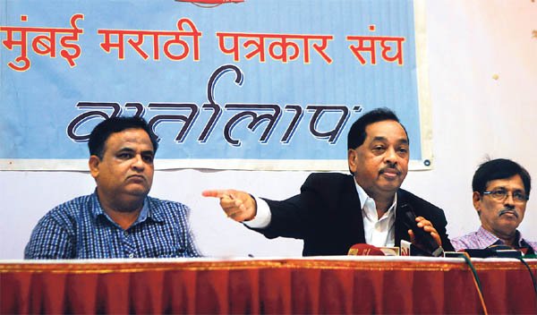 मुख्यमंत्री खोटे, भाषण खोटे, आकडे खोटे, त्यांचा विकास खोटा!