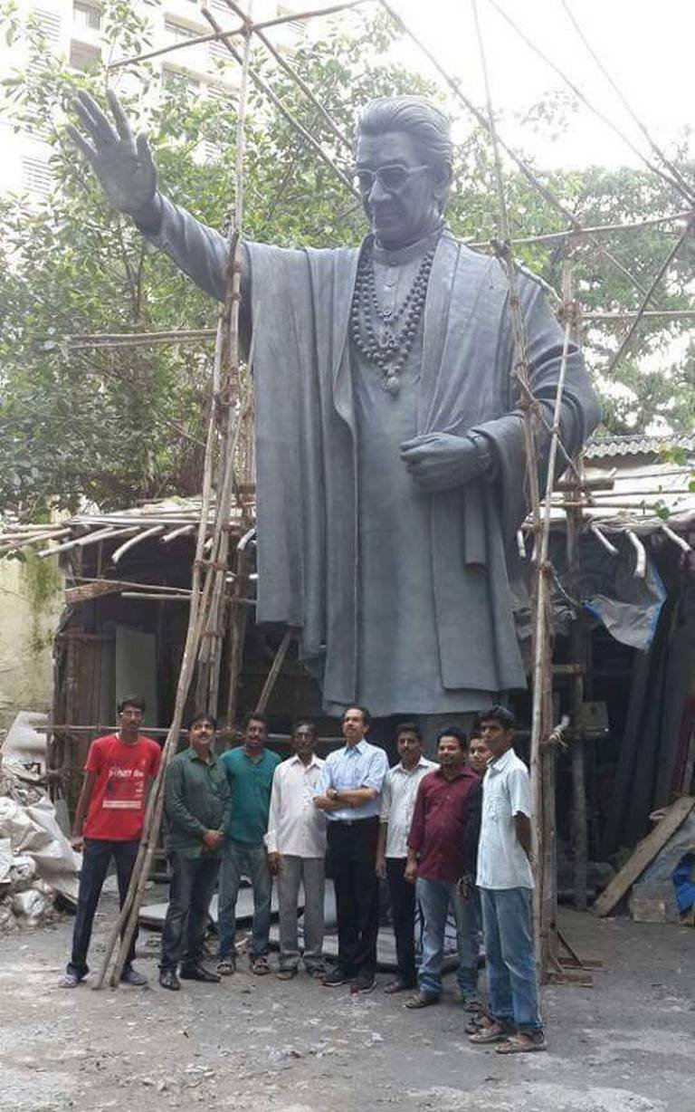  शिवसेनाप्रमुख बाळासाहेब ठाकरेंचा 23 फुटी पुतळा मुंबईत राहणार उभा 