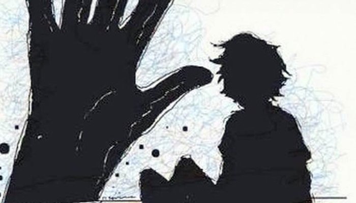 पोलिसांच्या सतर्कतेमुळं चिमुरडीच्या बलात्काराचा डाव फसला, आरोपीला अटक