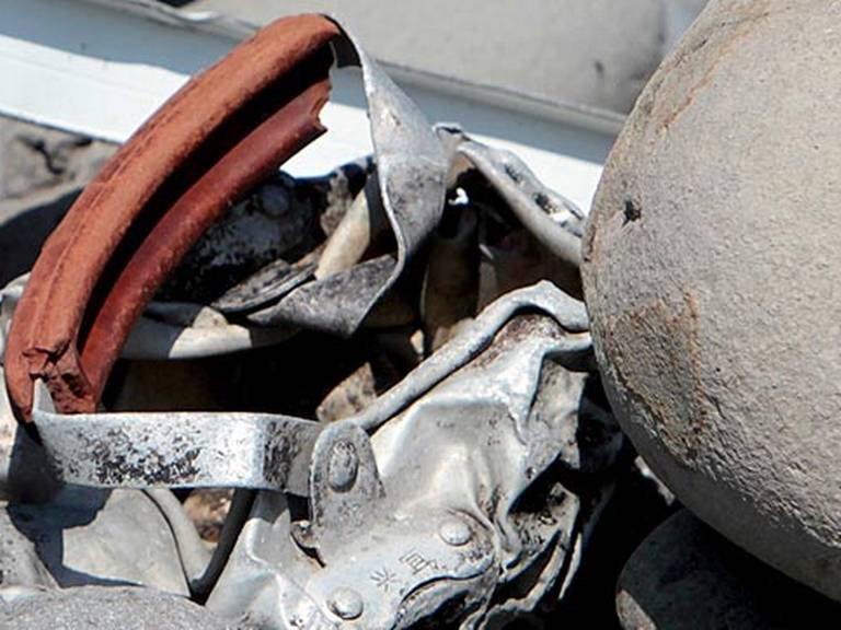 विमानाचा दरवाजाही सापडला, बेपत्ता एमएच370 चे अवशेष असण्याची शक्यता