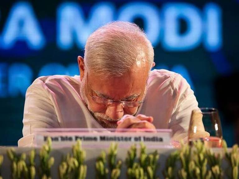 पंतप्रधानांच्याच शैक्षणिक पात्रतेवरुन वाद