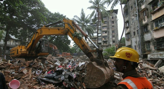 ‘कृष्णा निवास’ इमारतीचा ढिगारा उपसताना सुमारे ७० तोळे दागिने 