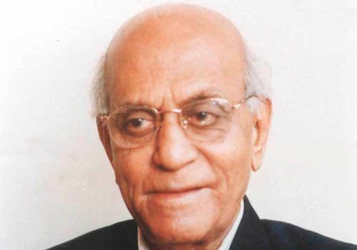 ज्येष्ठ रंगकर्मी भालचंद्र पेंढारकर यांचे निधन