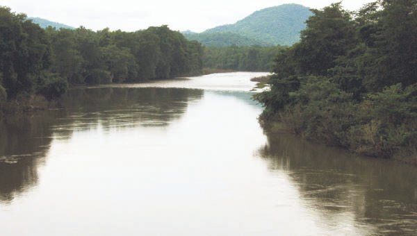 नदीवर स्नानासाठी गेलेल्या पाच महिला  बुडाल्या