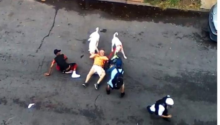 कुत्र्यांनी केला वृद्धावर हल्ला