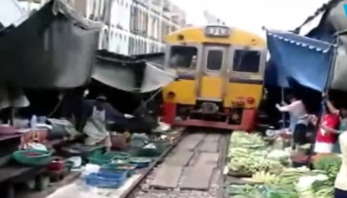 जगातील अत्यंत धोकादायक रेल्वेमार्ग