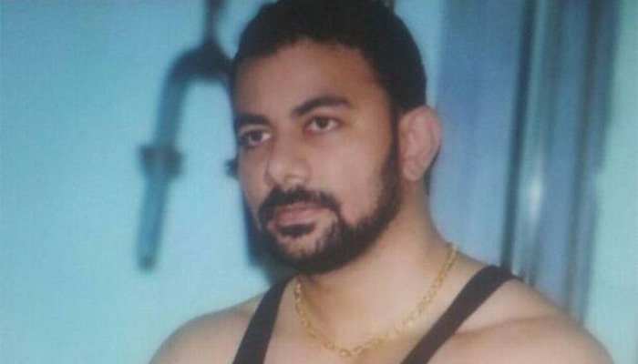 ‘भाजप’च्या गावगुंडानं प्राध्यापकाची गाडी जाळली