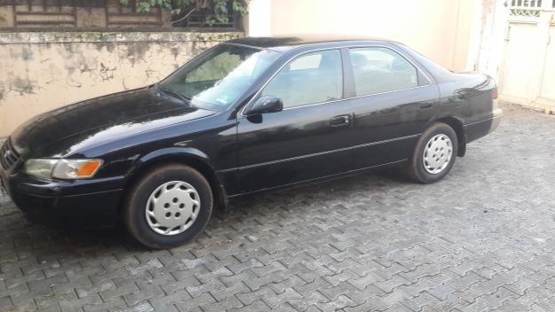 गाडीत अडकलेल्या दोन मुलींचा गुदमरुन मृत्यू