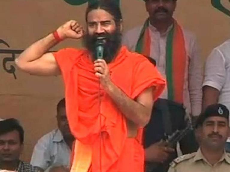 योगगुरु रामदेव बाबांची मागणी गाईला राष्ट्रीय पशू घोषित करा!