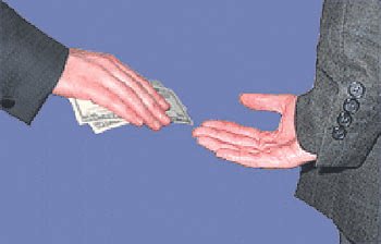 दिल्लीचे अन्न मंत्री असीम खान यांची मंत्रिमंडळातून हकालपट्टी