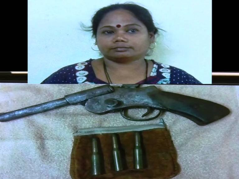 भाजीच्या आडून शस्त्रांचा व्यापार, मुंबईत भाजी विकणारी महिला अटकेत