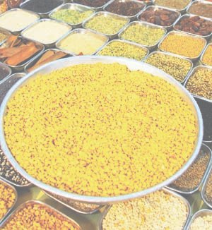 à¤…à¤¬ à¤•à¥€ à¤¬à¤¾à¤°.. à¤¤à¥à¤°à¤¡à¤¾à¤³ à¥¨à¥¦à¥¦ à¤ªà¤¾à¤°