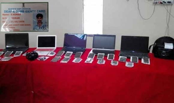 à¤®à¥à¤•à¤¾ à¤¬à¥‹à¤²à¥‚ à¤²à¤¾à¤—à¤²à¤¾ à¤†à¤£à¤¿ à¤¸à¤¾à¤ªà¤¡à¤²à¥‡ à¤šà¥‹à¤°à¥€à¤šà¥‡ 7 à¤²à¥…à¤ªà¤Ÿà¥‰à¤ª, 35 à¤®à¥‹à¤¬à¤¾à¤ˆà¤²