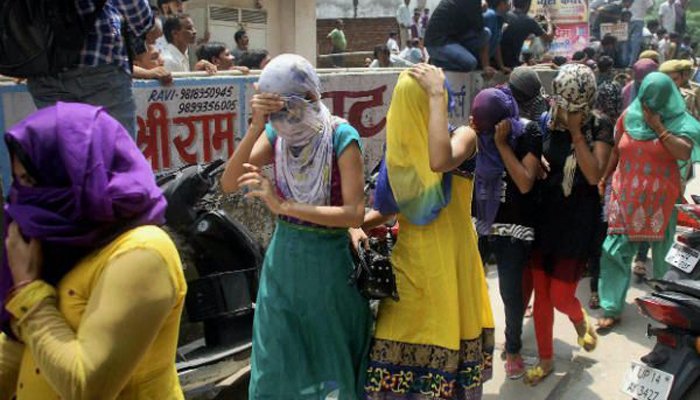 सेक्स रॅकेटमध्ये मेडिकलच्या विद्यार्थींनींना अटक