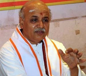 मोदी उभारतील भव्य राम मंदिर – तोगडिया