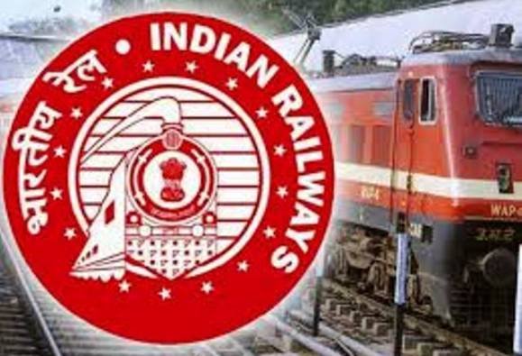 रेल्वे खिसा कापणार, तात्काळ तिकीट दरात वाढ