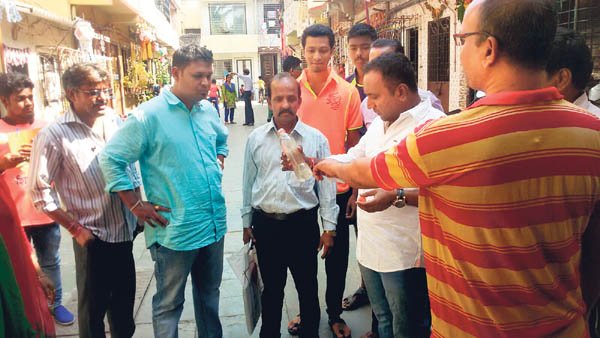 दूषित पाण्यामुळे गोराईतील रहिवाशांच्या आरोग्याला धोका