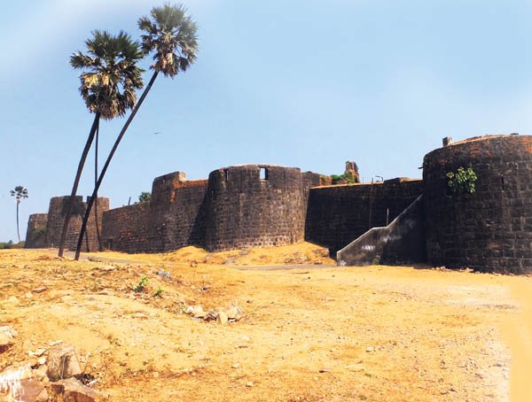 महाराष्ट्रातील ६०० गडकोट किल्ल्यांची सुरक्षितता धोक्यात