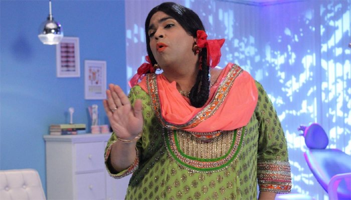 कॉमेडी नाईटसच्या ‘पलक’ला अटक