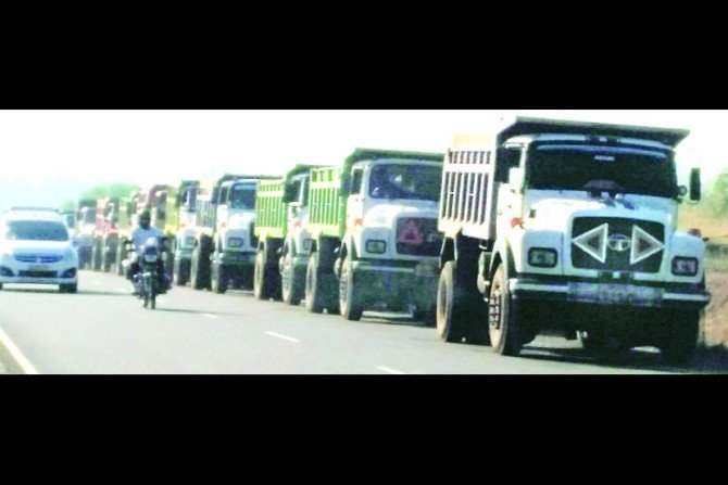 मायनिंगच्या वाहतुकीवर आरटीओचे दुर्लक्ष