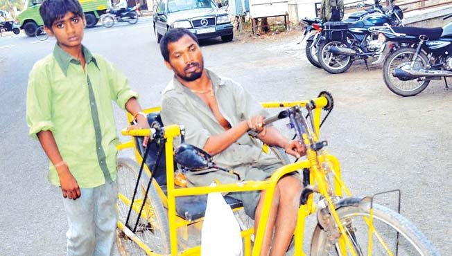 अपंग-निराधार विठ्ठलची सायकल चोरीला