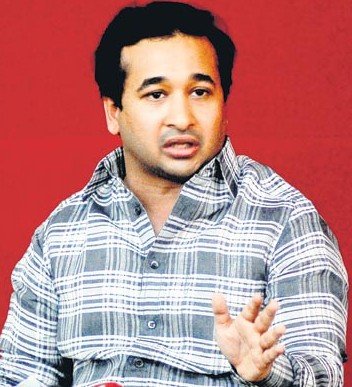 गणपतीआधी रस्ते दुरुस्त करा!