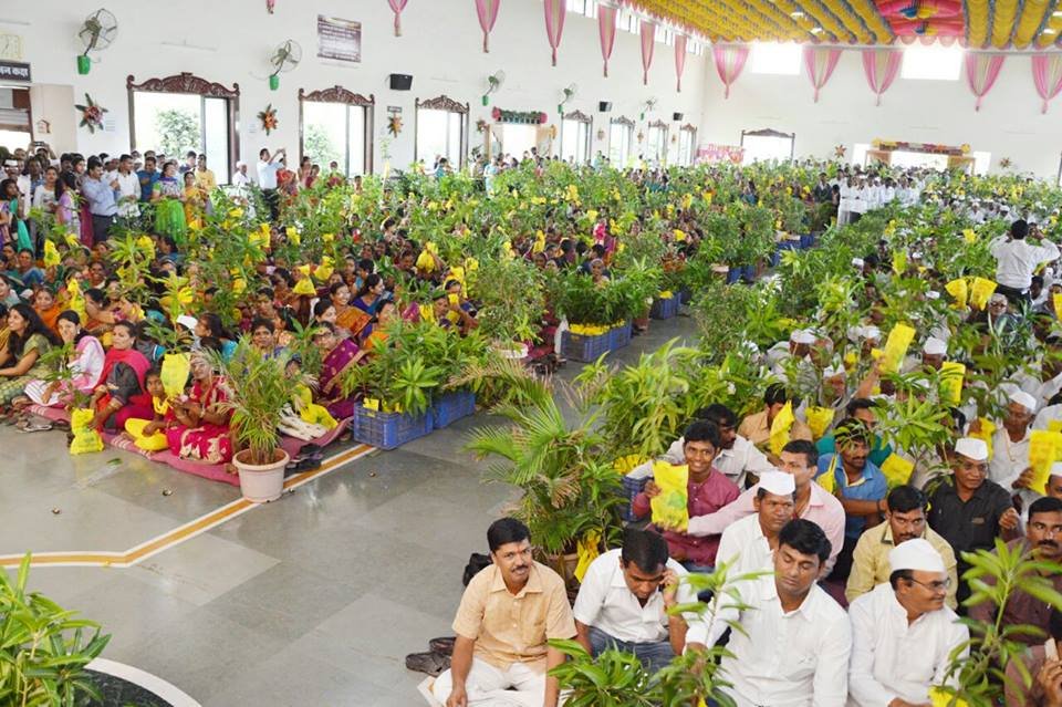 जुन्नरमधल्या या लग्नाचं पंतप्रधान मोदींनीही केलं कौतुक