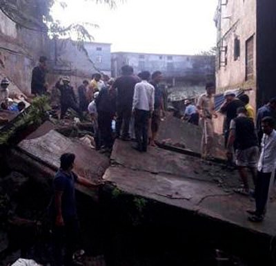 भिवंडीत पुन्हा इमारत कोसळली, दोन ठार