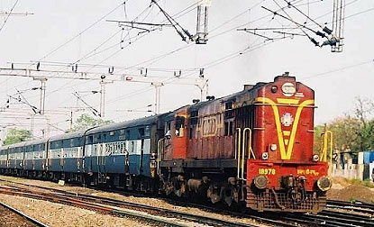     दिवाळीसाठी मध्य रेल्वेच्या 92 विशेष गाड्या