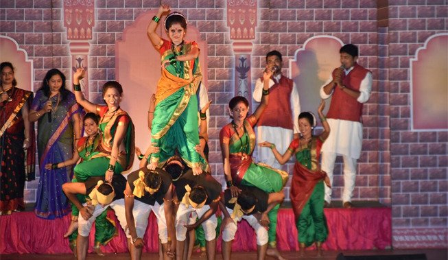 ‘मराठी पाऊल पडते पुढे’ नाबाद ३५००!