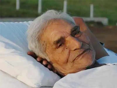 गुगलकडून बाबा आमटेंना मानवंदना  डुडलद्वारे कार्याला सलाम 