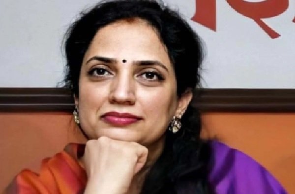 ‘सामना’च्या संपादक रश्मी ठाकरे यांना पितृशोक