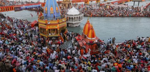 कुंभमेळ्यात करोनाचा शिरकाव; हरिद्वारमध्ये दोन दिवसांत हजार जणांना संसर्ग