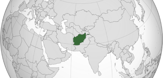 अफगाणिस्तानात ”मरो या भागो”, विमानाला लटकलेले 3 असे खाली पडले