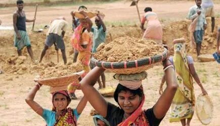 भिवंडीत १८ आदिवासींची वेठबिगारीतून मुक्तता