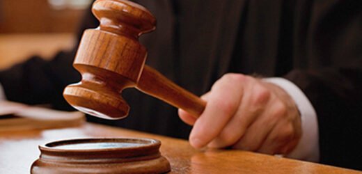 महिलेवर I LOVE YOU चं पत्र फेकणं ठरेल गुन्हा, मुंबई उच्च न्यायालयाचा निकाल