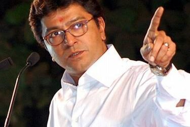 फेरीवाल्यांची मस्ती उतरवण्याचा इशारा दिल्यानंतर आज राज ठाकरे ठाण्यात