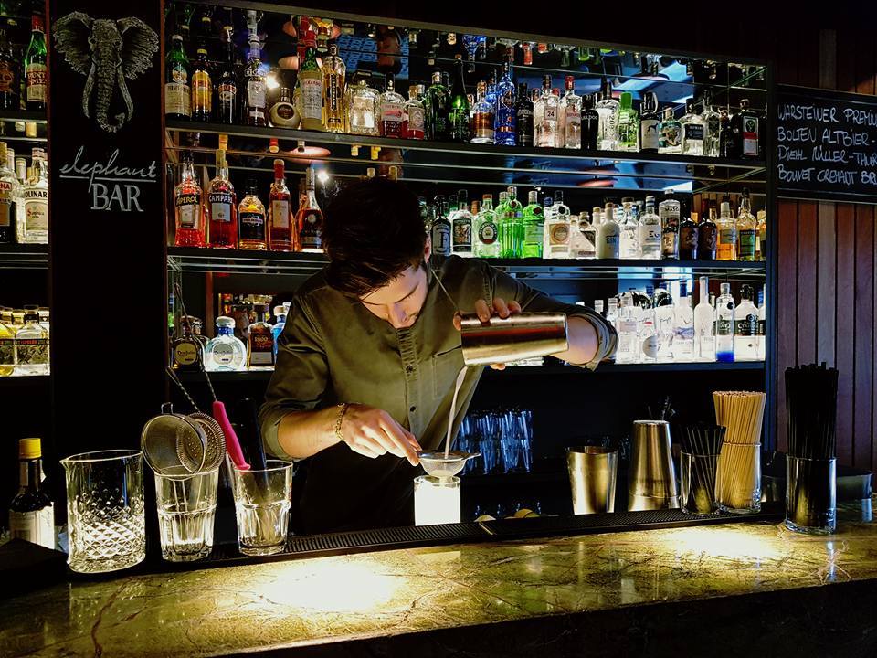 Reopening Delhi Bars from September 7 – Rules to follow