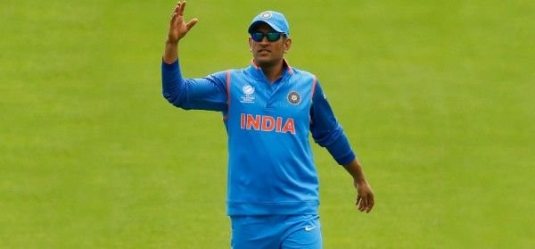 MS Dhoni congratulates Indian Air force on induction of Raphael jets.