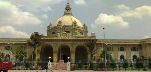 Maharajganj woman in Lucknow makes immolation bid in front of Vidhan Bhavan